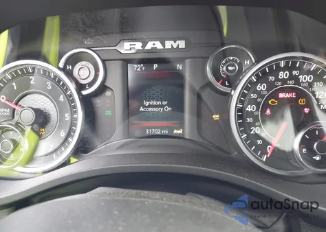 2022 Ram 1500 Big Horn z USA, uszkodzony, nr VIN 1C6SRFMT3NN351265